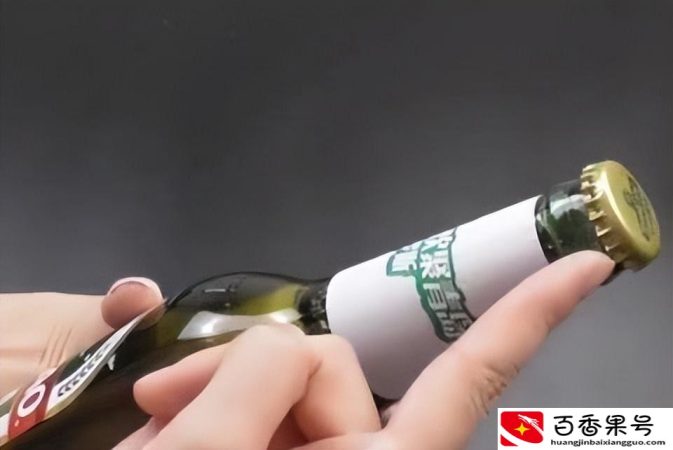 徒手开啤酒瓶盖