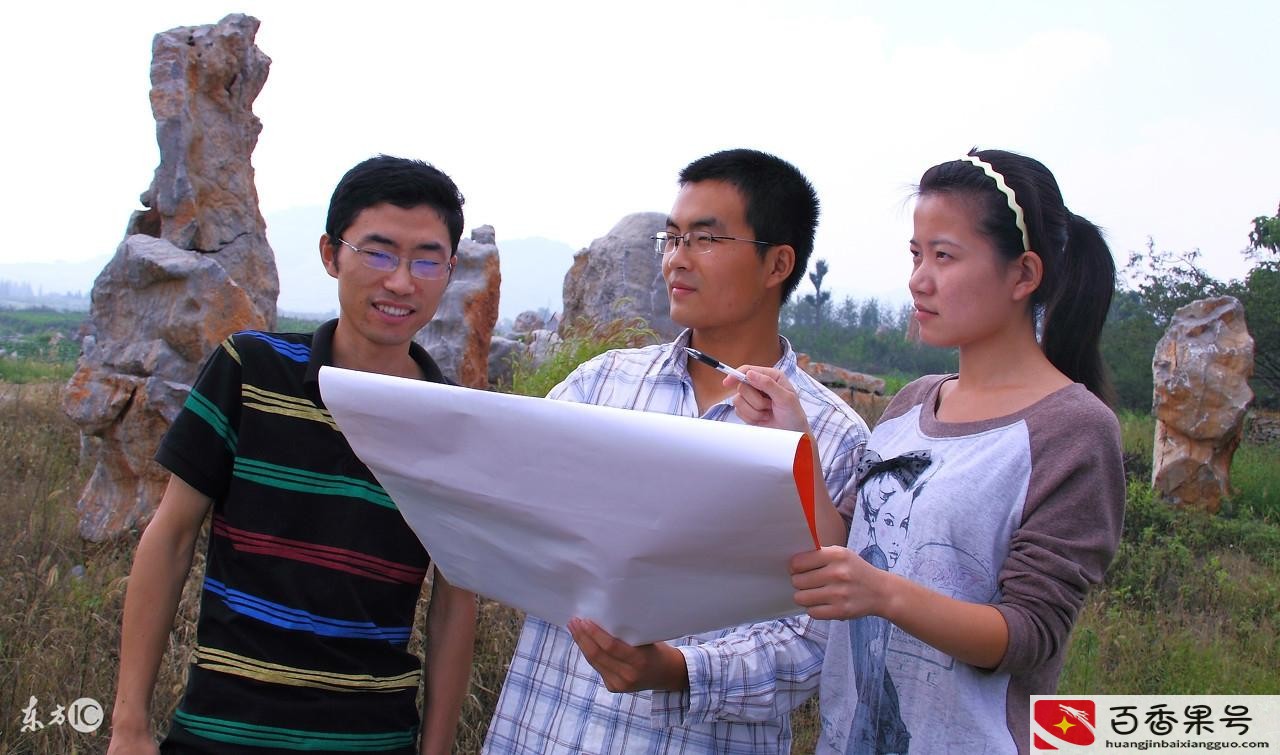 为什么不招大学生村官了