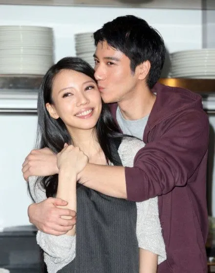 李靓蕾怎么认识王力宏