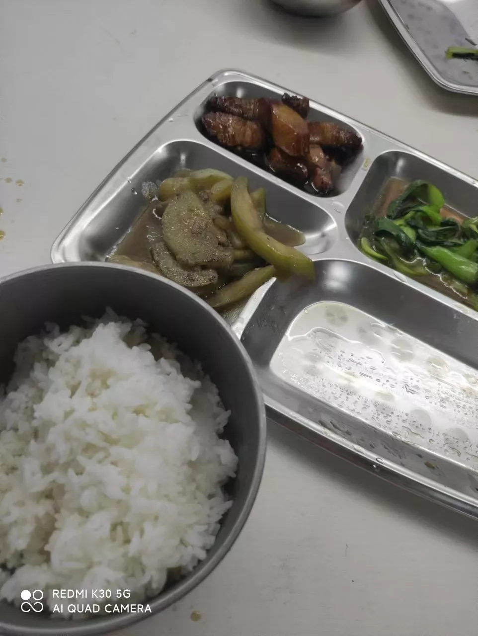 淘宝客服工资一般多少