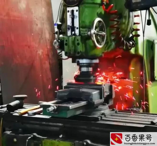 模具工资一般多少钱一个月