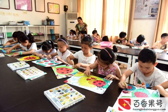 男孩应该学什么课外兴趣班