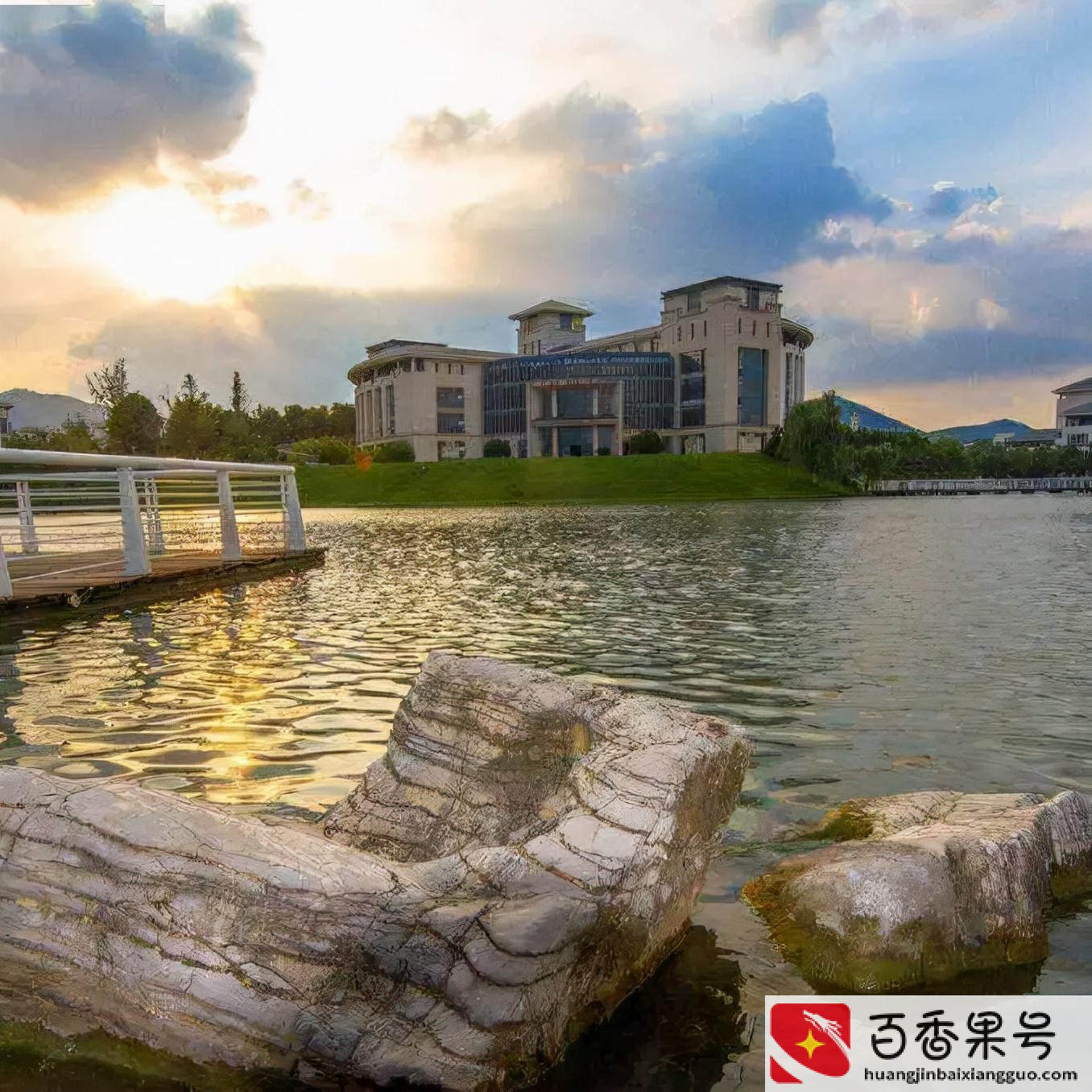 南京体育学院是几本