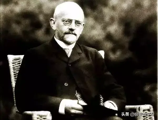 现代计算机之父是谁