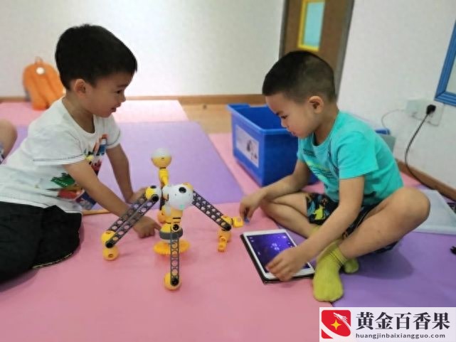 机器人编程几岁开始学比较好
