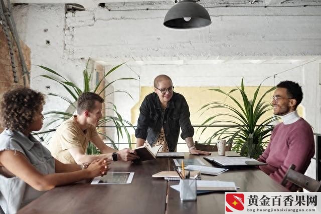 年轻人适合开什么公司创业