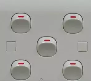 一百元和两百元的开关电源区别在哪